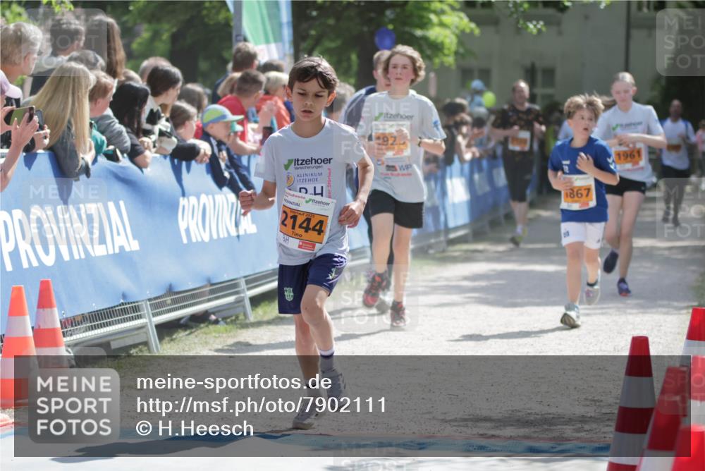 17.05.2025 - Störlauf H.Heesch http://msf.ph/oto/7902111 17.05.2025 15:28:36 Ziel 2025, 2144, 1925, 1961, 1867 meine-sportfotos.de