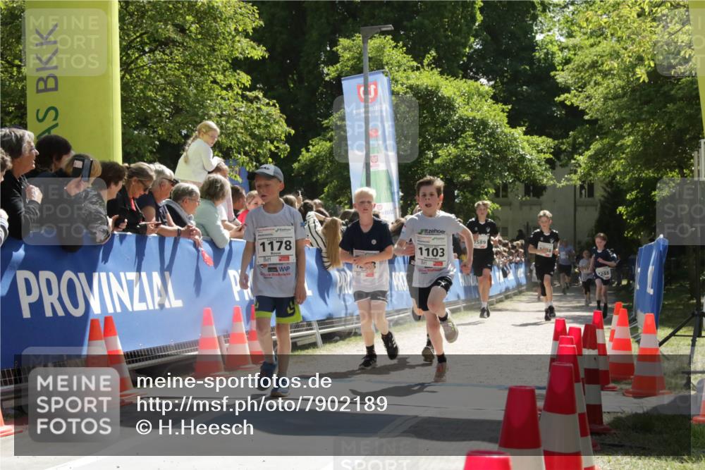 17.05.2025 - Störlauf H.Heesch http://msf.ph/oto/7902189 17.05.2025 14:43:09 Ziel 1178, 1999, 1103, 1589, 8, 1248 meine-sportfotos.de