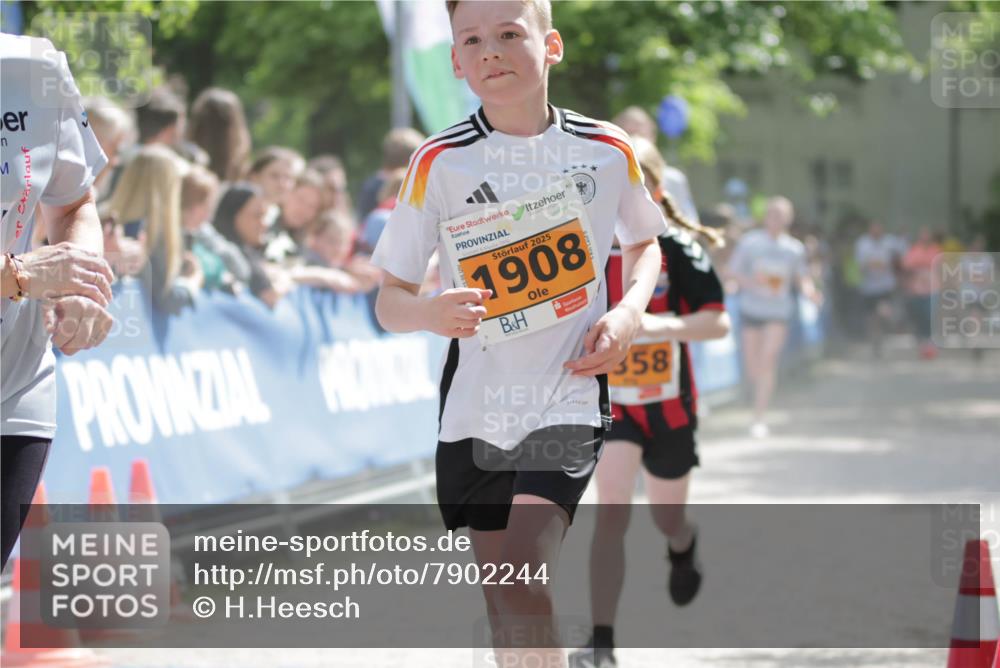 17.05.2025 - Störlauf H.Heesch http://msf.ph/oto/7902244 17.05.2025 15:29:00 Ziel 2025, 1908, 358 meine-sportfotos.de