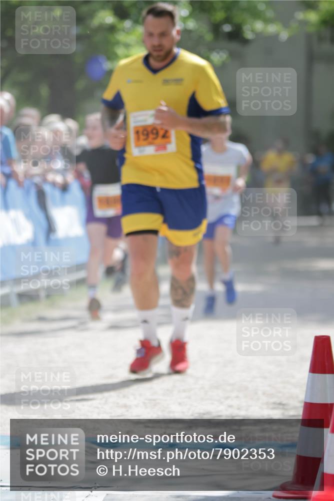 17.05.2025 - Störlauf H.Heesch http://msf.ph/oto/7902353 17.05.2025 15:29:18 Ziel 1992 meine-sportfotos.de