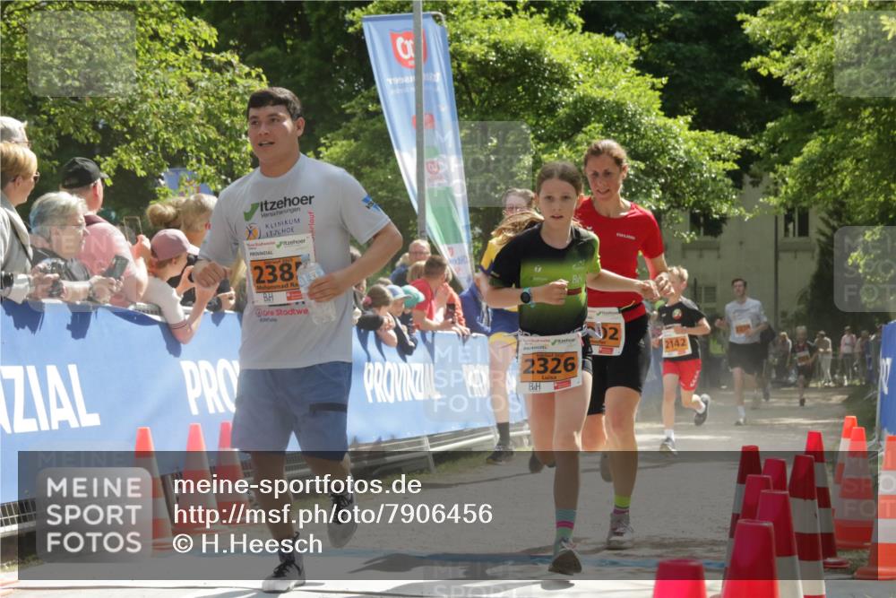 17.05.2025 - Störlauf H.Heesch http://msf.ph/oto/7906456 17.05.2025 15:28:12 Ziel 1998, 238, 2326, 2, 2142 meine-sportfotos.de