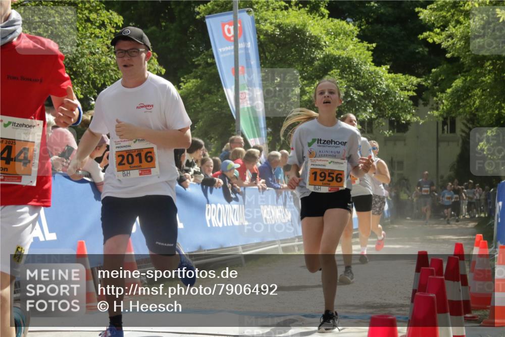 17.05.2025 - Störlauf H.Heesch http://msf.ph/oto/7906492 17.05.2025 15:28:25 Ziel 2025, 44, 2025, 2016, 1992, 1956 meine-sportfotos.de