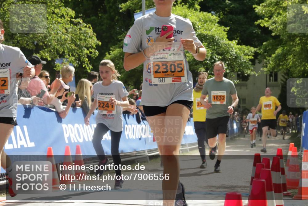 17.05.2025 - Störlauf H.Heesch http://msf.ph/oto/7906556 17.05.2025 15:28:50 Ziel 2, 2241, 2025, 2305, 23, 1832, 2072 meine-sportfotos.de