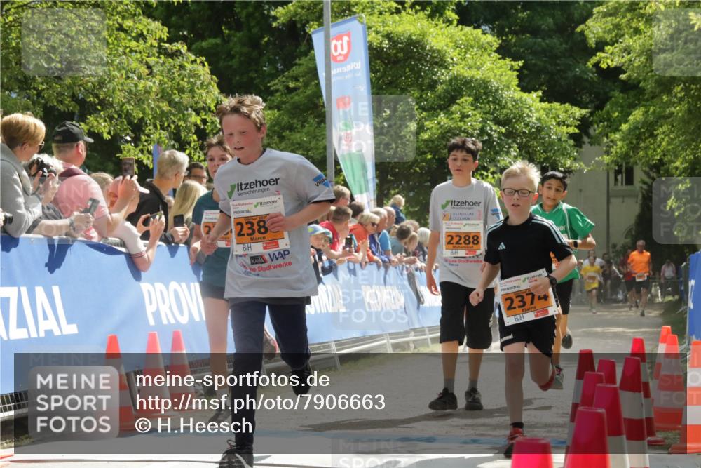 17.05.2025 - Störlauf H.Heesch http://msf.ph/oto/7906663 17.05.2025 15:29:55 Ziel 3, 2025, 238, 2288, 2009, 20, 2374 meine-sportfotos.de