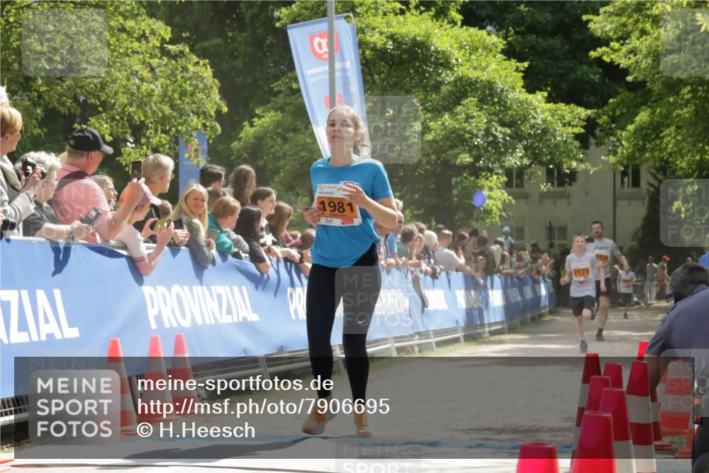 17.05.2025 - Störlauf H.Heesch http://msf.ph/oto/7906695 17.05.2025 15:30:08 Ziel 1992, 1981, 2125 meine-sportfotos.de