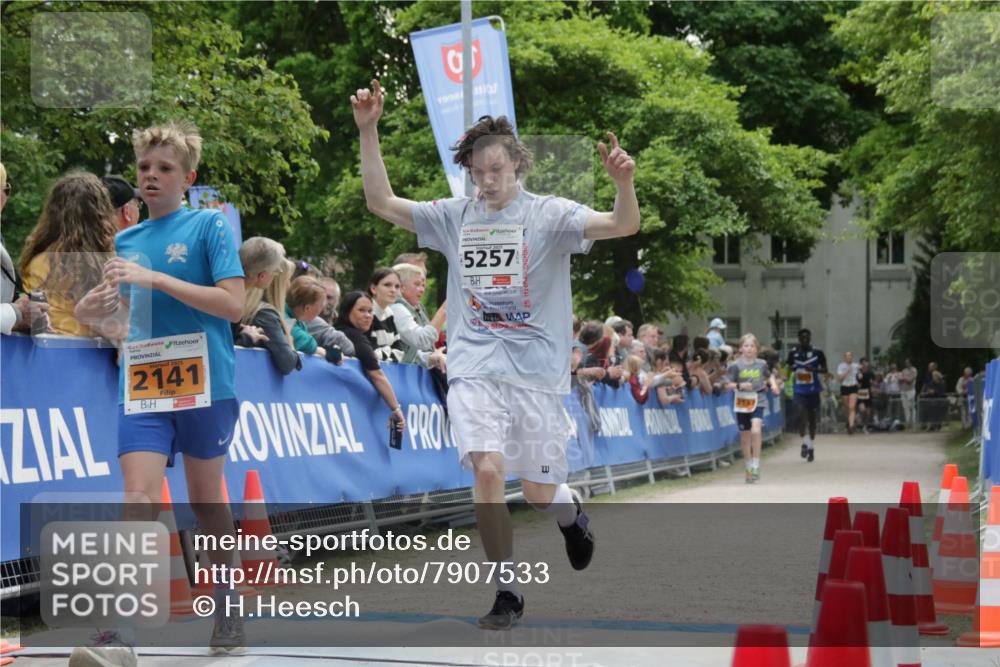 17.05.2025 - Störlauf H.Heesch http://msf.ph/oto/7907533 17.05.2025 15:24:05 Ziel 1998, 5257, 25, 2025, 2141, 2937 meine-sportfotos.de