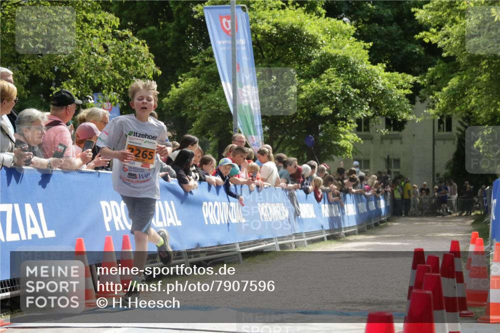 17.05.2025 - Störlauf H.Heesch http://msf.ph/oto/7907596 17.05.2025 15:26:12 Ziel 1998, 00, 2265 meine-sportfotos.de