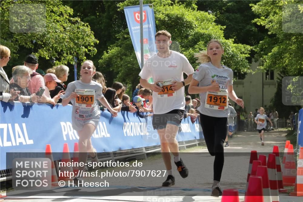 17.05.2025 - Störlauf H.Heesch http://msf.ph/oto/7907627 17.05.2025 15:27:19 Ziel 1901, 014, 1912, 2059 meine-sportfotos.de