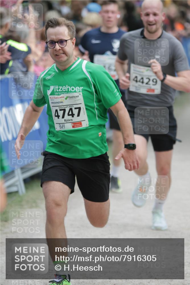 17.05.2025 - Störlauf H.Heesch http://msf.ph/oto/7916305 17.05.2025 18:48:54 Ziel 2025, 4747, 4429 meine-sportfotos.de