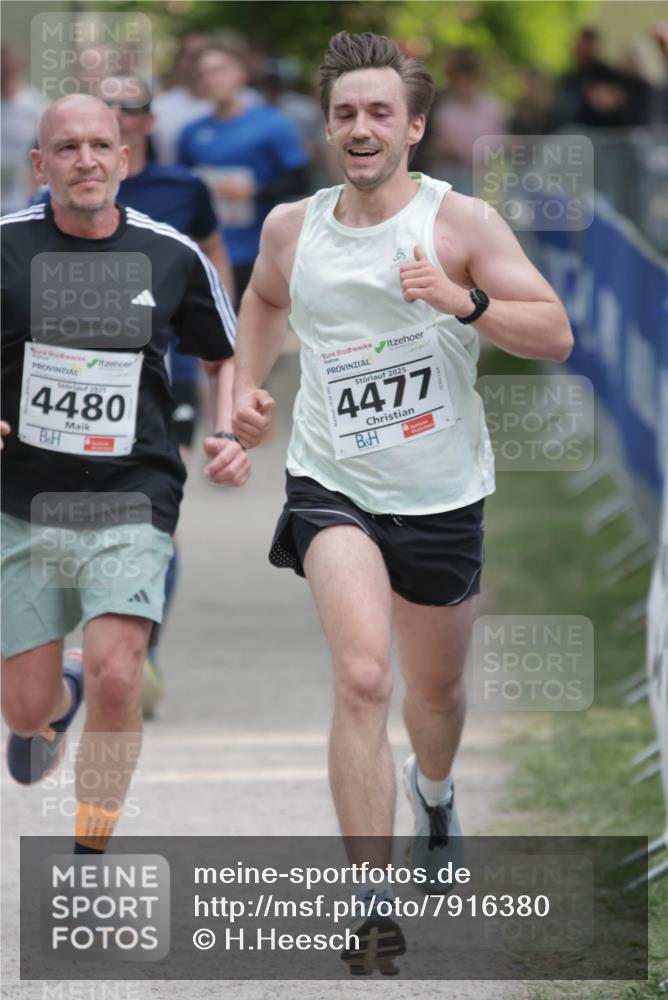 17.05.2025 - Störlauf H.Heesch http://msf.ph/oto/7916380 17.05.2025 18:49:18 Ziel 2025, 4480, 2025, 4477 meine-sportfotos.de