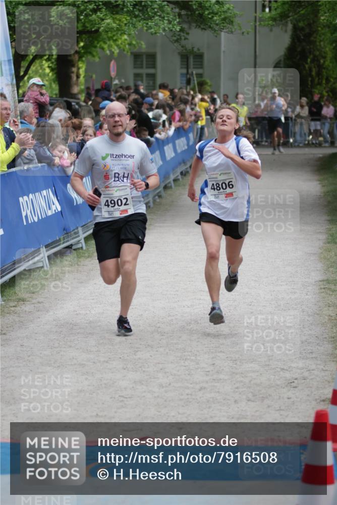 17.05.2025 - Störlauf H.Heesch http://msf.ph/oto/7916508 17.05.2025 18:49:44 Ziel 4902, 4806 meine-sportfotos.de
