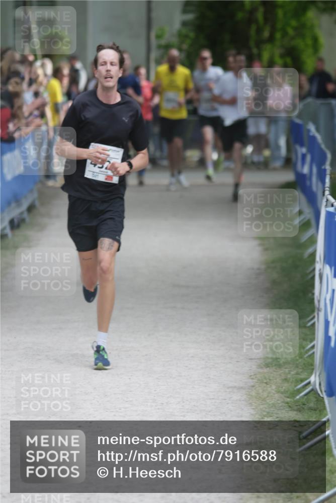 17.05.2025 - Störlauf H.Heesch http://msf.ph/oto/7916588 17.05.2025 18:49:58 Ziel  meine-sportfotos.de