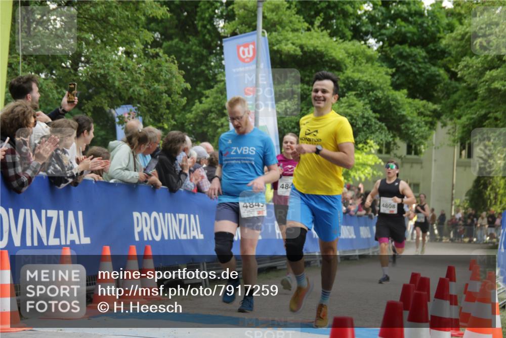 17.05.2025 - Störlauf H.Heesch http://msf.ph/oto/7917259 17.05.2025 18:49:30 Ziel 3, 4845, 484, 4808 meine-sportfotos.de