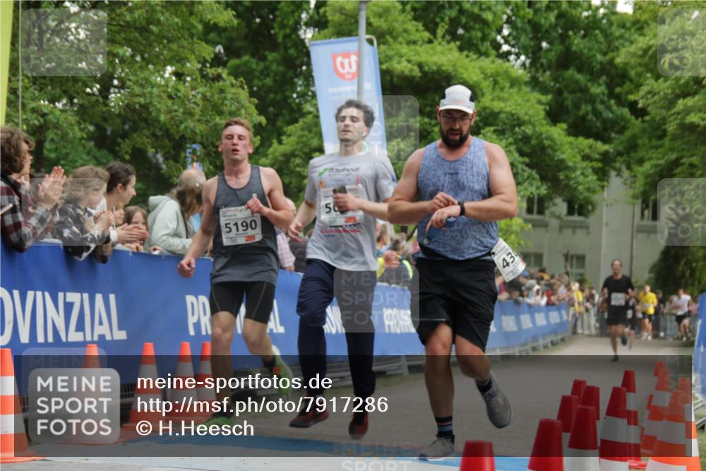 17.05.2025 - Störlauf H.Heesch http://msf.ph/oto/7917286 17.05.2025 18:49:56 Ziel 3, 5190, 50, 43 meine-sportfotos.de