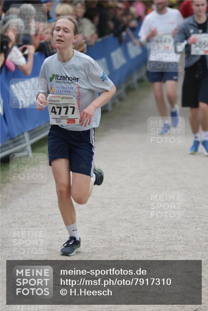 17.05.2025 - Störlauf H.Heesch http://msf.ph/oto/7917310 17.05.2025 18:57:09 Ziel 2025, 4777, 8643, 305 meine-sportfotos.de