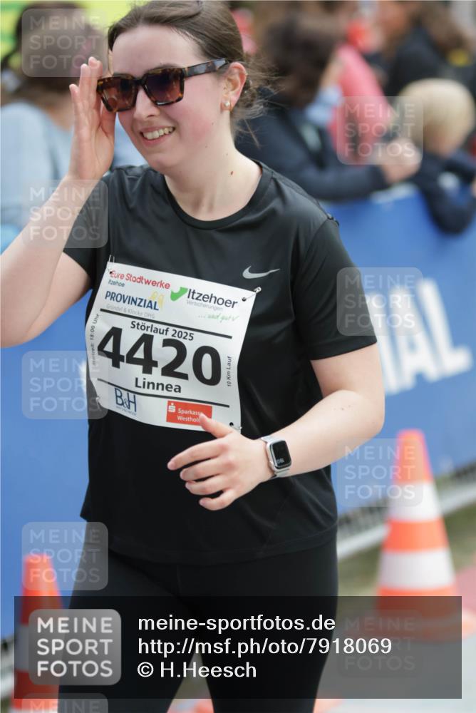 17.05.2025 - Störlauf H.Heesch http://msf.ph/oto/7918069 17.05.2025 19:07:30 Ziel 2025, 4420, 10, 06 meine-sportfotos.de