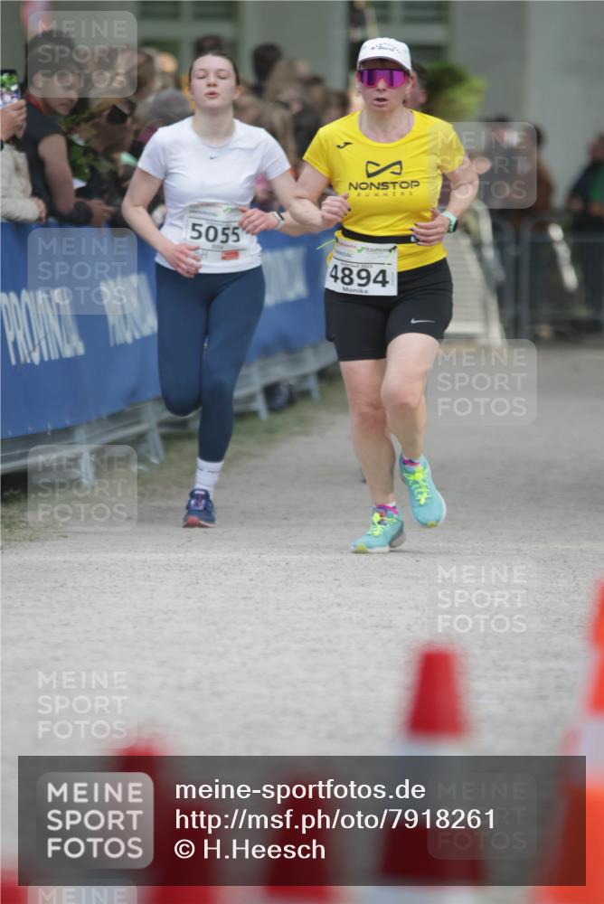 17.05.2025 - Störlauf H.Heesch http://msf.ph/oto/7918261 17.05.2025 18:59:15 Ziel 5055, 4894 meine-sportfotos.de