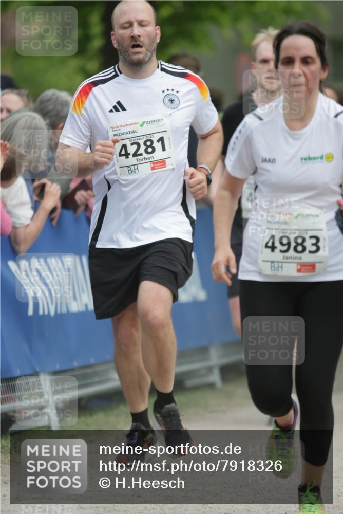 17.05.2025 - Störlauf H.Heesch http://msf.ph/oto/7918326 17.05.2025 18:59:28 Ziel 2025, 4281, 2025, 4983 meine-sportfotos.de