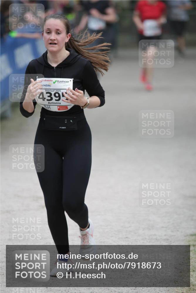17.05.2025 - Störlauf H.Heesch http://msf.ph/oto/7918673 17.05.2025 19:10:51 Ziel 2025, 4395, 09 meine-sportfotos.de