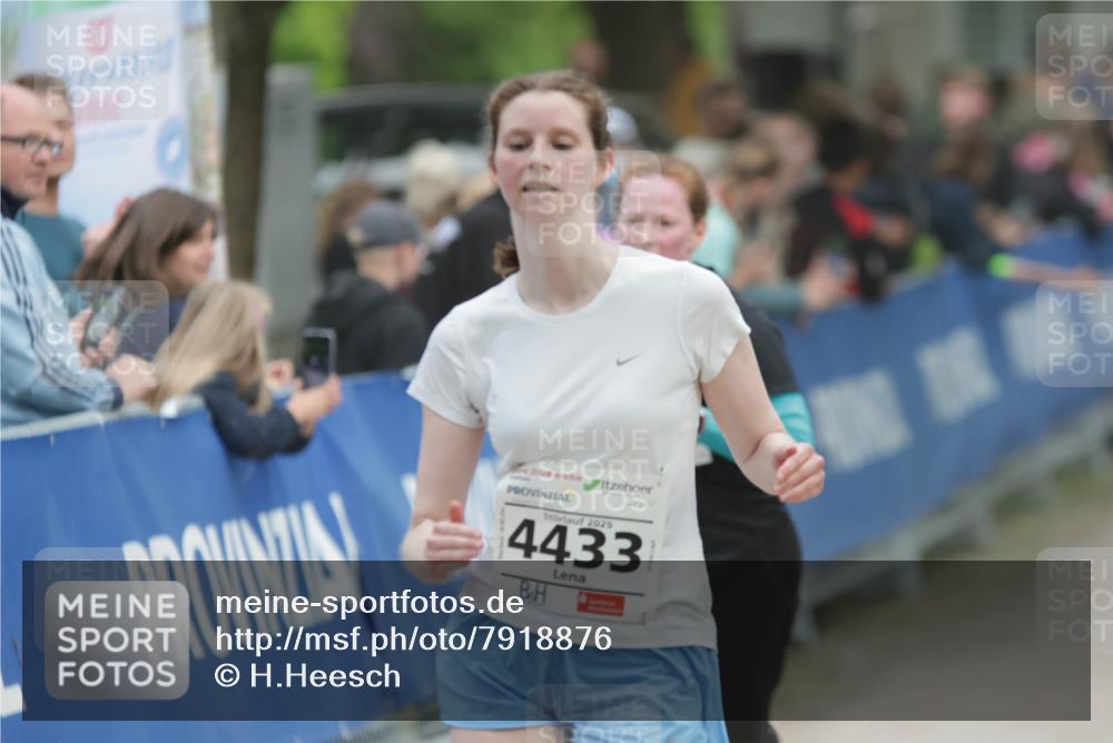 17.05.2025 - Störlauf H.Heesch http://msf.ph/oto/7918876 17.05.2025 19:11:29 Ziel 2025, 4433 meine-sportfotos.de
