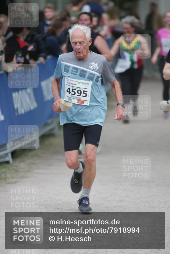 17.05.2025 - Störlauf H.Heesch http://msf.ph/oto/7918994 17.05.2025 19:12:01 Ziel 2025, 4595 meine-sportfotos.de