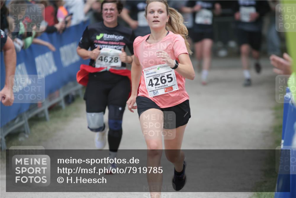 17.05.2025 - Störlauf H.Heesch http://msf.ph/oto/7919785 17.05.2025 19:01:48 Ziel 40, 4628, 2025, 4265 meine-sportfotos.de