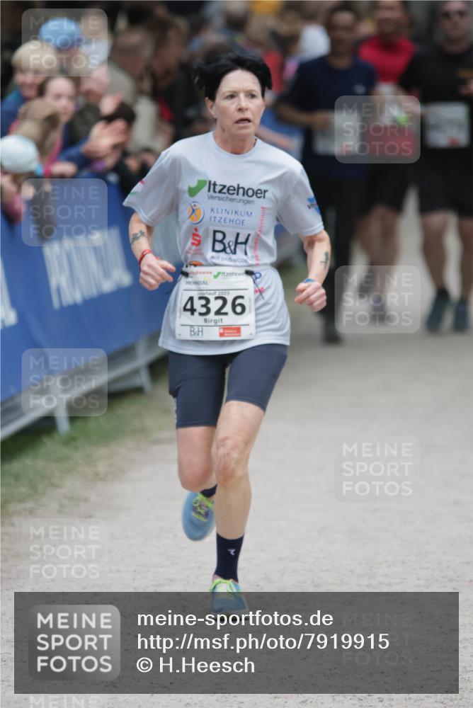 17.05.2025 - Störlauf H.Heesch http://msf.ph/oto/7919915 17.05.2025 19:02:08 Ziel 2025, 4326 meine-sportfotos.de
