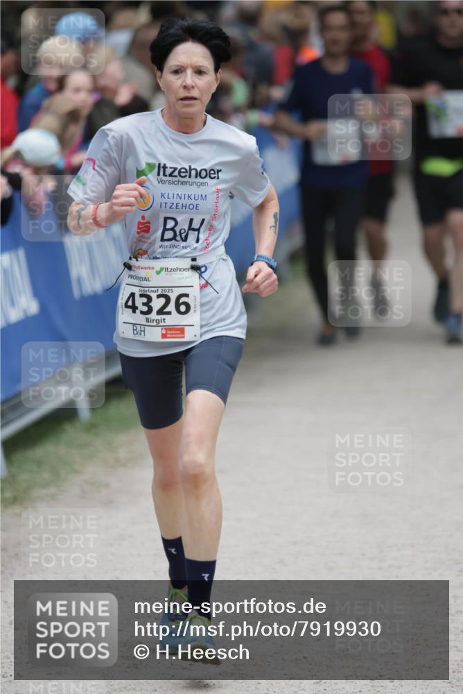 17.05.2025 - Störlauf H.Heesch http://msf.ph/oto/7919930 17.05.2025 19:02:09 Ziel 2025, 4326 meine-sportfotos.de