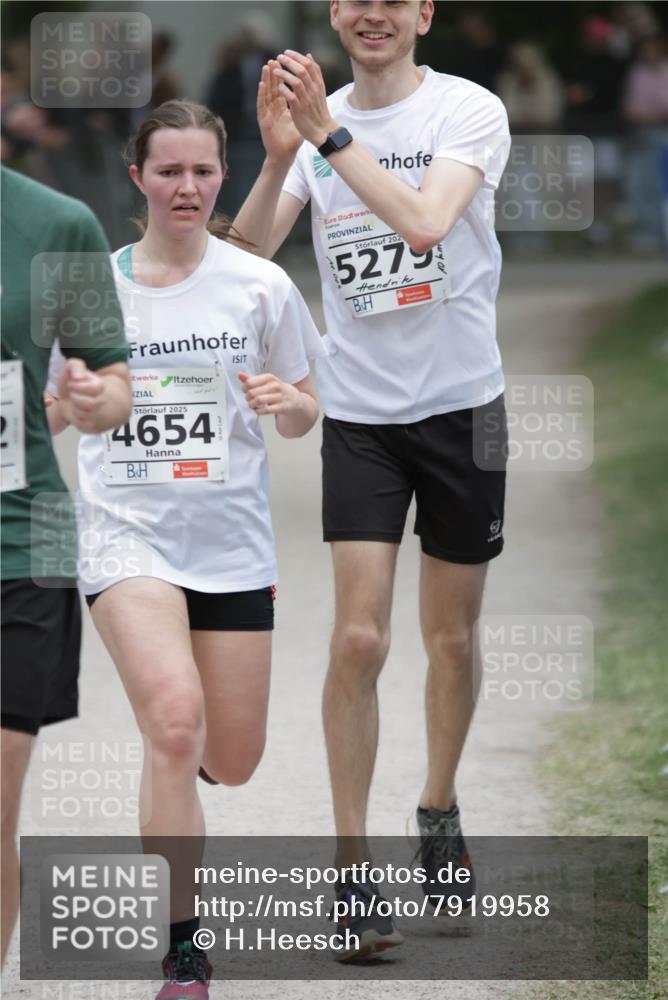 17.05.2025 - Störlauf H.Heesch http://msf.ph/oto/7919958 17.05.2025 19:02:14 Ziel 2025, 4654, 202, 5275 meine-sportfotos.de