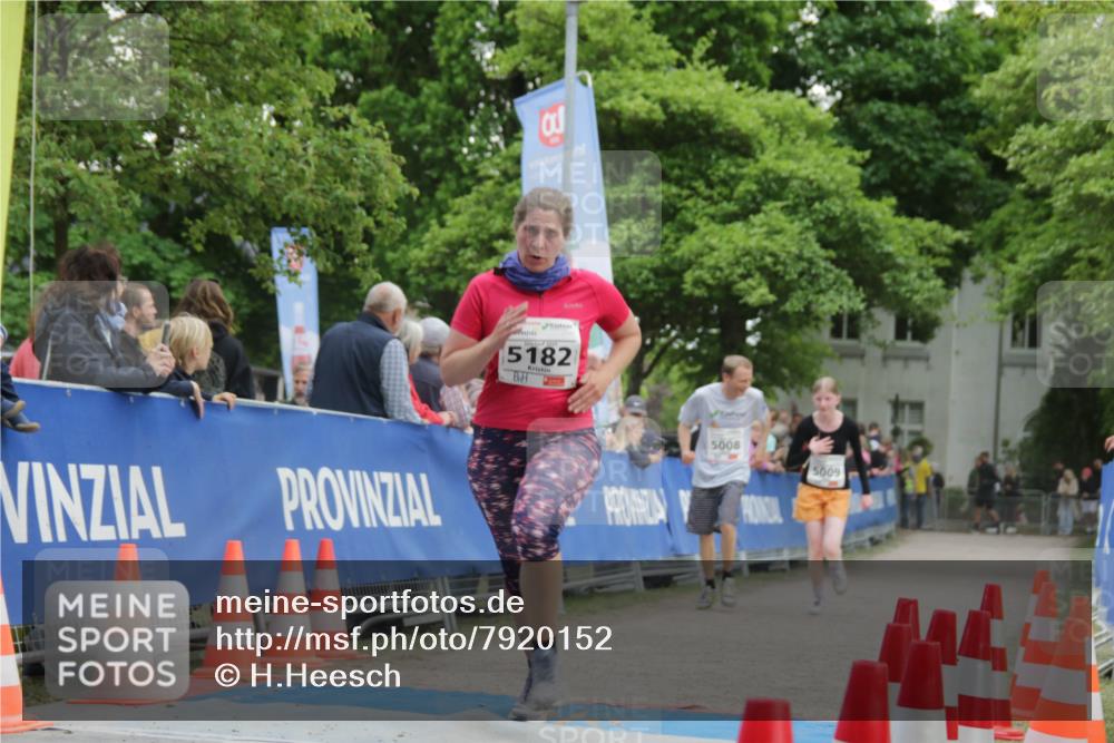 17.05.2025 - Störlauf H.Heesch http://msf.ph/oto/7920152 17.05.2025 19:10:18 Ziel 30, 5182, 5008, 5009 meine-sportfotos.de