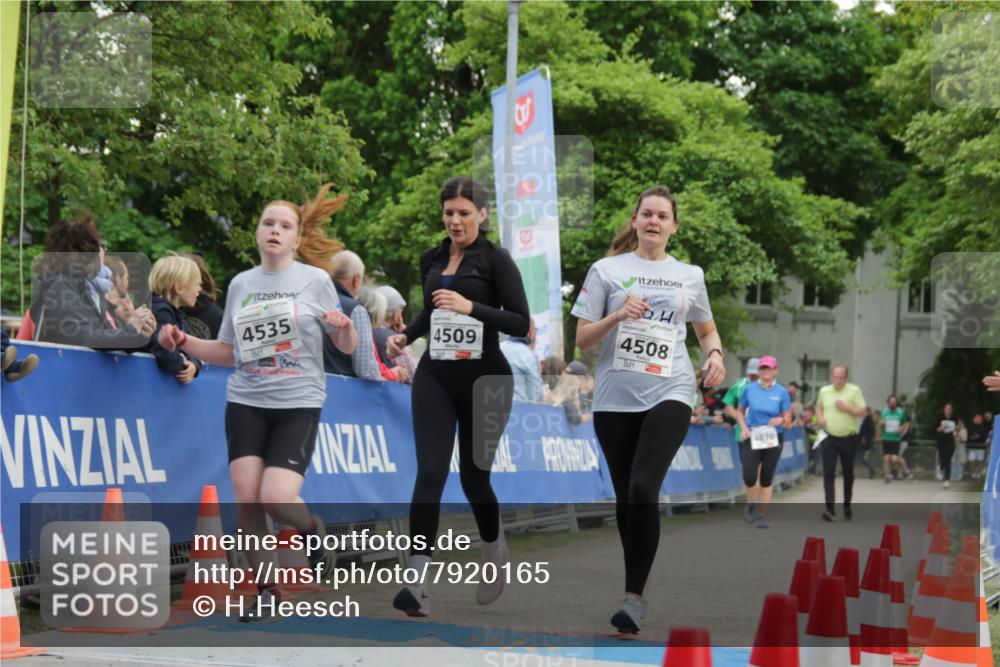 17.05.2025 - Störlauf H.Heesch http://msf.ph/oto/7920165 17.05.2025 19:10:40 Ziel 4535, 4509, 4508, 4870 meine-sportfotos.de