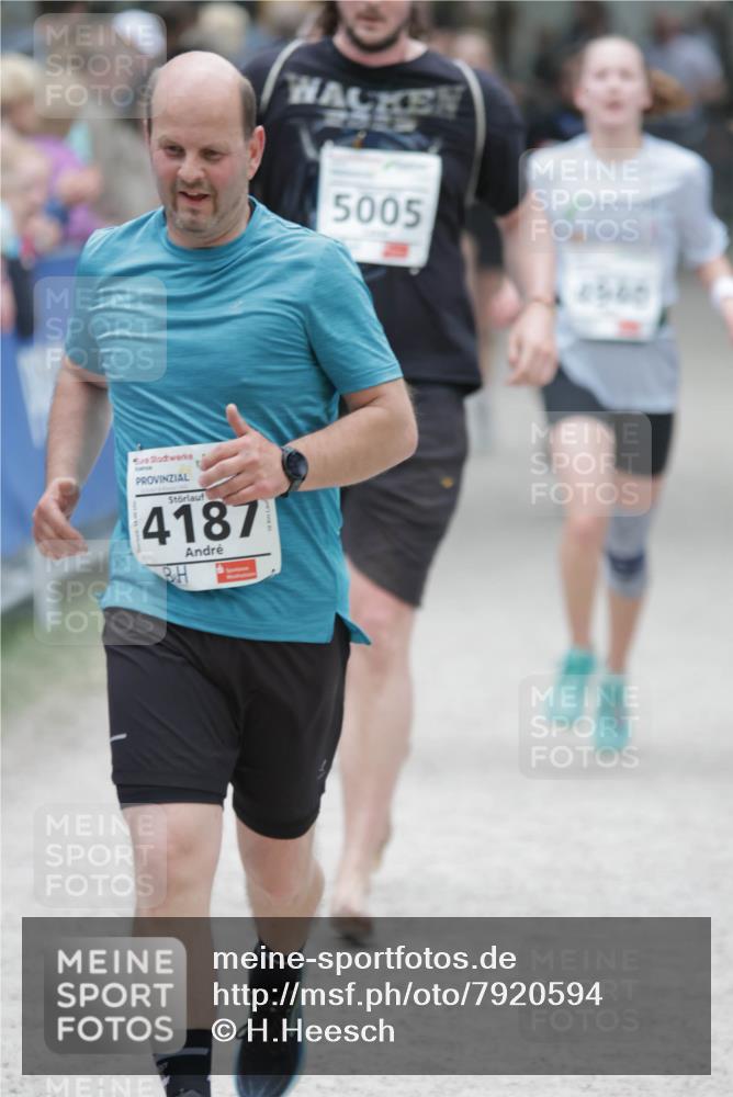 17.05.2025 - Störlauf H.Heesch http://msf.ph/oto/7920594 17.05.2025 19:04:01 Ziel 4187, 5005, 4546 meine-sportfotos.de