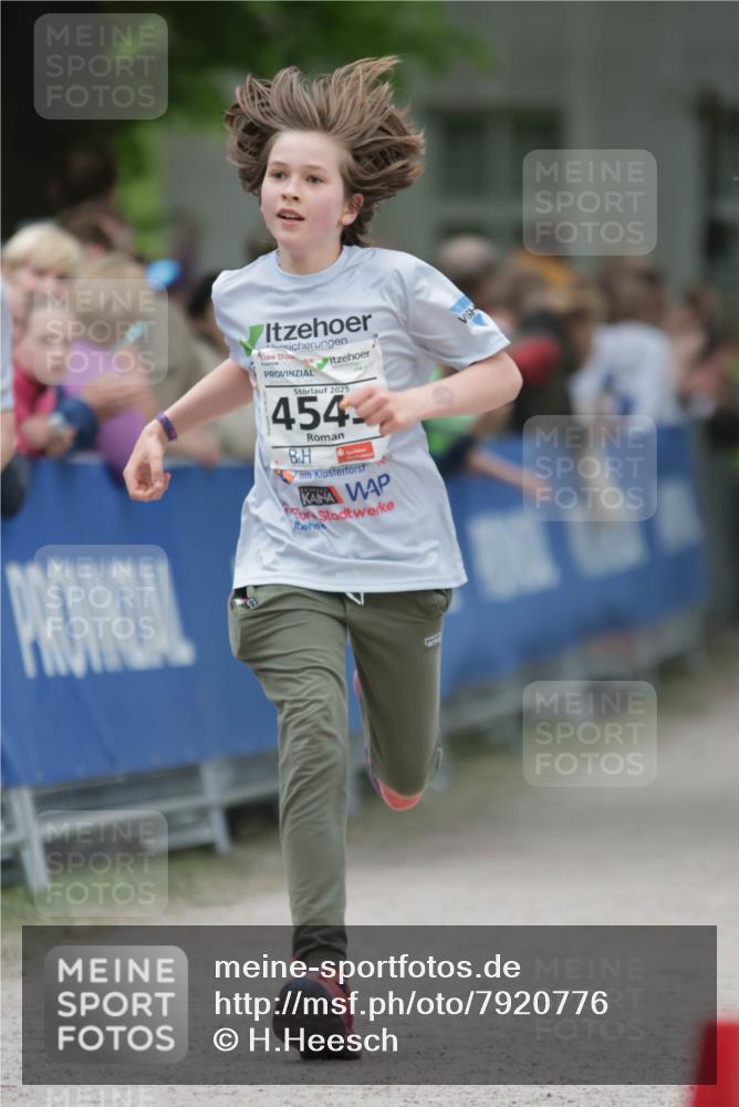 17.05.2025 - Störlauf H.Heesch http://msf.ph/oto/7920776 17.05.2025 19:04:50 Ziel 2025, 454 meine-sportfotos.de