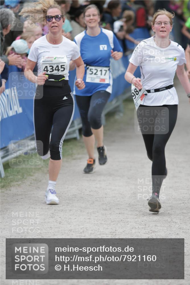17.05.2025 - Störlauf H.Heesch http://msf.ph/oto/7921160 17.05.2025 19:06:13 Ziel 2025, 4345, 5217, 98 meine-sportfotos.de