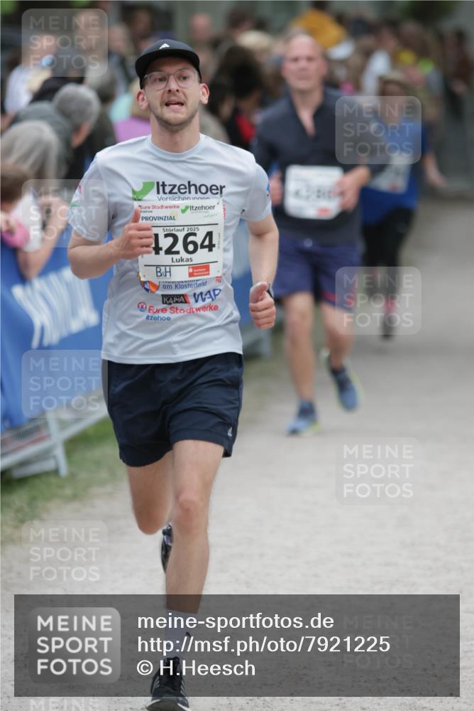 17.05.2025 - Störlauf H.Heesch http://msf.ph/oto/7921225 17.05.2025 19:06:40 Ziel 2025, 4264 meine-sportfotos.de