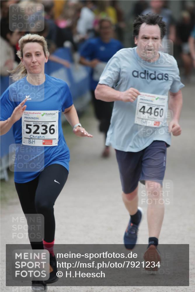 17.05.2025 - Störlauf H.Heesch http://msf.ph/oto/7921234 17.05.2025 19:06:42 Ziel 2025, 5236, 4460 meine-sportfotos.de