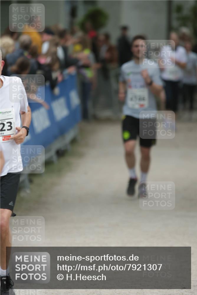 17.05.2025 - Störlauf H.Heesch http://msf.ph/oto/7921307 17.05.2025 19:07:00 Ziel 2025, 23 meine-sportfotos.de