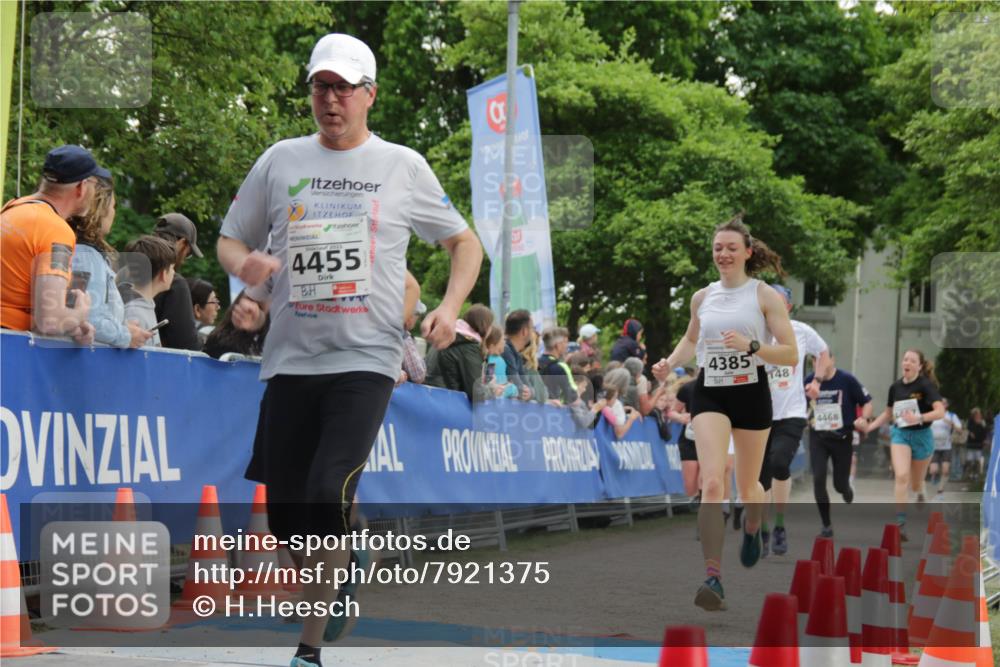 17.05.2025 - Störlauf H.Heesch http://msf.ph/oto/7921375 17.05.2025 18:57:22 Ziel 4455, 4385, 148, 4468, 4467 meine-sportfotos.de