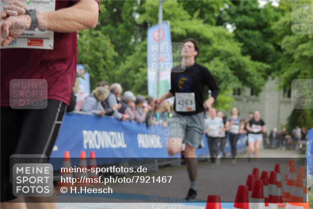 17.05.2025 - Störlauf H.Heesch http://msf.ph/oto/7921467 17.05.2025 18:58:49 Ziel 4263 meine-sportfotos.de