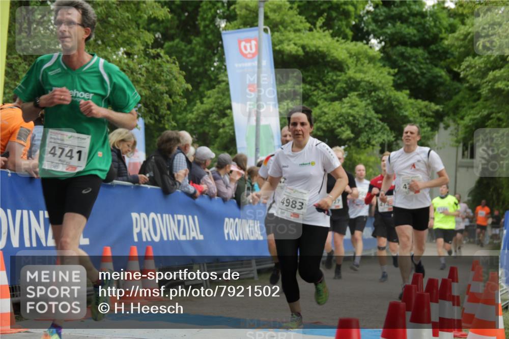 17.05.2025 - Störlauf H.Heesch http://msf.ph/oto/7921502 17.05.2025 18:59:29 Ziel 4741, 3, 4983 meine-sportfotos.de