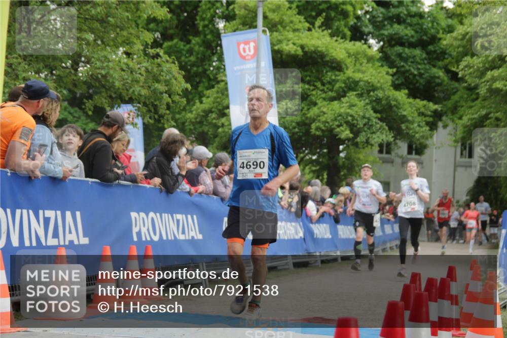 17.05.2025 - Störlauf H.Heesch http://msf.ph/oto/7921538 17.05.2025 18:59:59 Ziel 4690, 4708 meine-sportfotos.de
