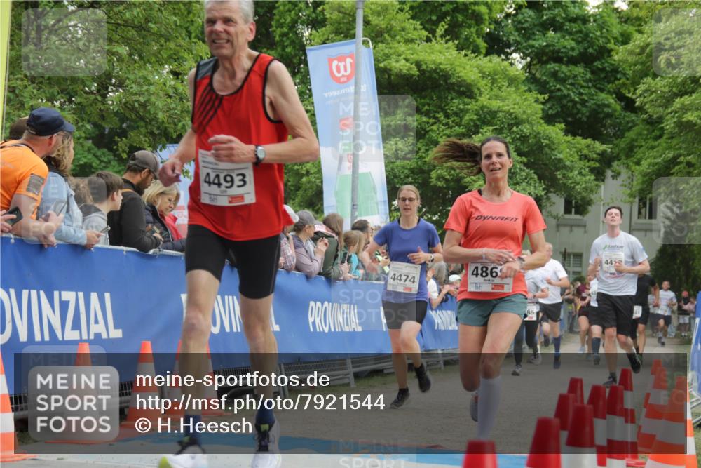 17.05.2025 - Störlauf H.Heesch http://msf.ph/oto/7921544 17.05.2025 19:00:06 Ziel 4493, 1992, 9, 4474, 486, 85, 442, 41 meine-sportfotos.de