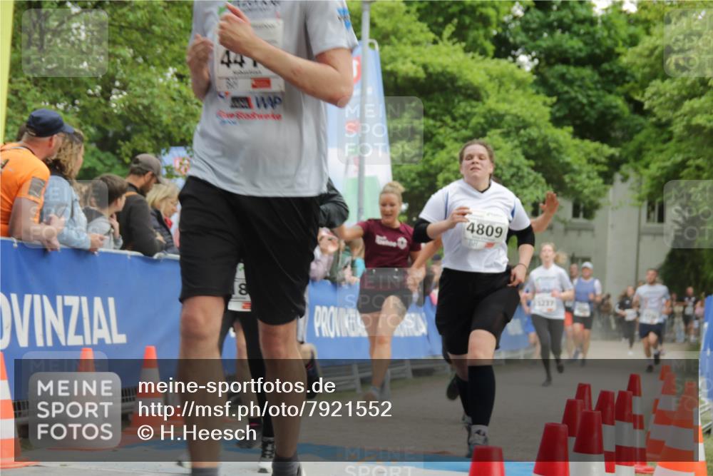 17.05.2025 - Störlauf H.Heesch http://msf.ph/oto/7921552 17.05.2025 19:00:10 Ziel 445, 8, 4809, 5237 meine-sportfotos.de