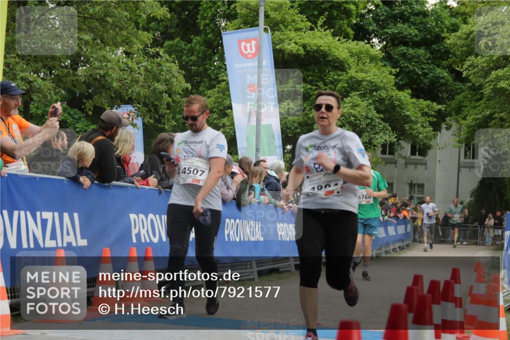 17.05.2025 - Störlauf H.Heesch http://msf.ph/oto/7921577 17.05.2025 19:00:41 Ziel 1992, 4507, 107, 4760 meine-sportfotos.de