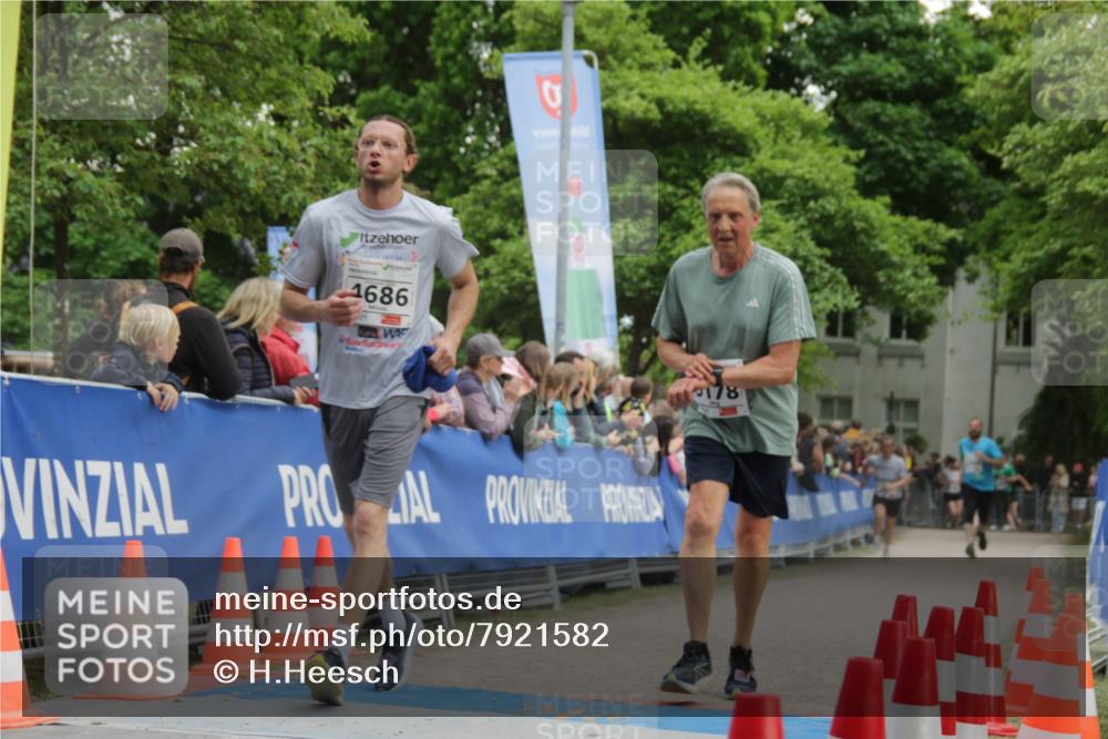 17.05.2025 - Störlauf H.Heesch http://msf.ph/oto/7921582 17.05.2025 19:00:52 Ziel 1686, 178 meine-sportfotos.de