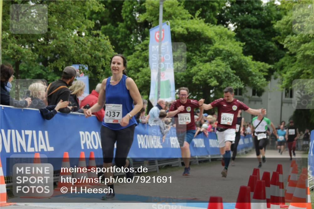 17.05.2025 - Störlauf H.Heesch http://msf.ph/oto/7921691 17.05.2025 19:03:52 Ziel 4337, 2, 4414, 4459, 14 meine-sportfotos.de