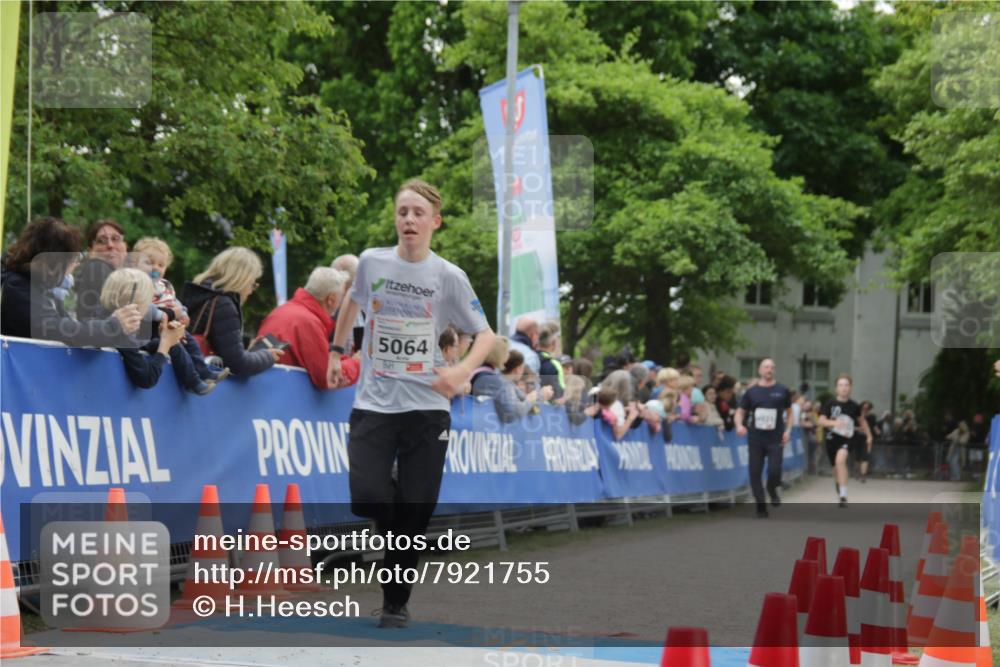 17.05.2025 - Störlauf H.Heesch http://msf.ph/oto/7921755 17.05.2025 19:05:28 Ziel 5064 meine-sportfotos.de