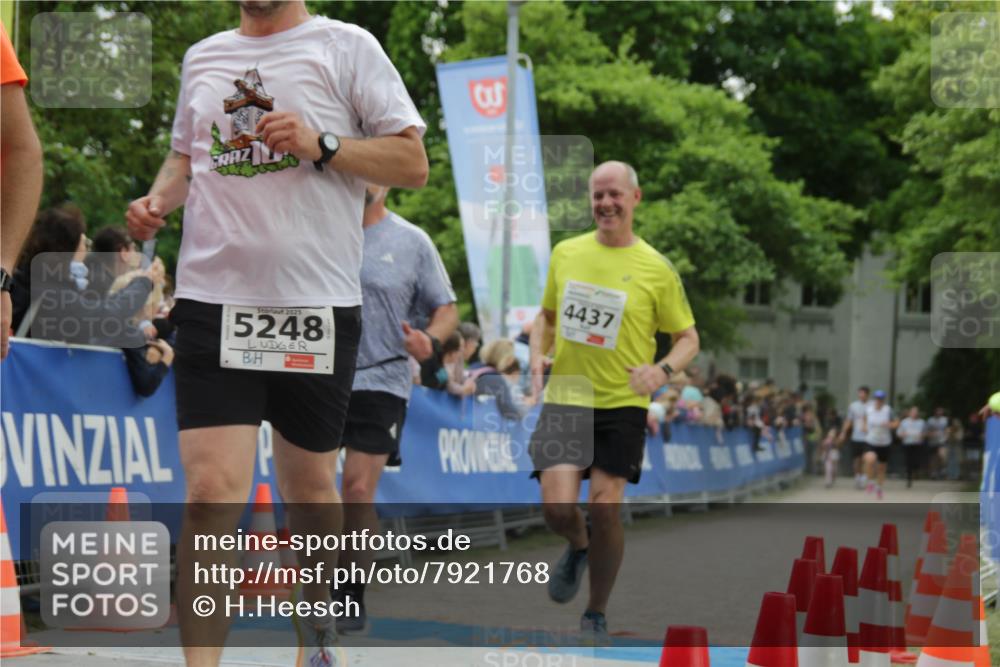 17.05.2025 - Störlauf H.Heesch http://msf.ph/oto/7921768 17.05.2025 19:05:50 Ziel 2025, 5248, 3, 4437 meine-sportfotos.de