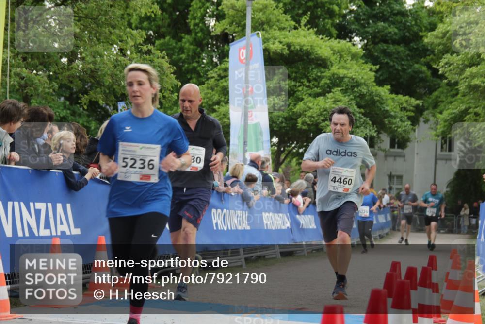 17.05.2025 - Störlauf H.Heesch http://msf.ph/oto/7921790 17.05.2025 19:06:44 Ziel 30, 5236, 4460, 225 meine-sportfotos.de