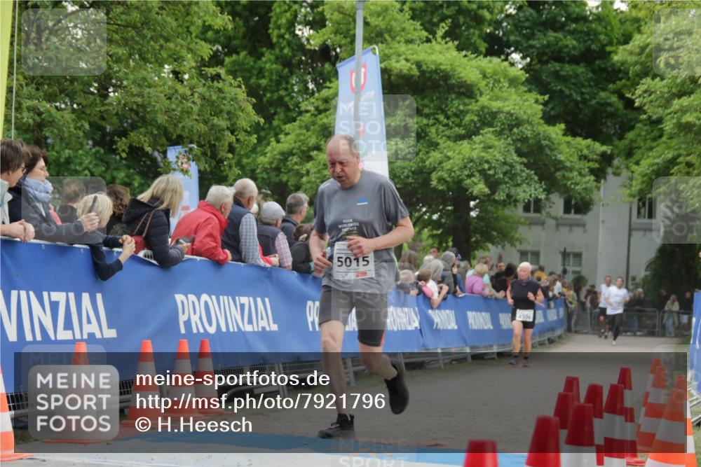17.05.2025 - Störlauf H.Heesch http://msf.ph/oto/7921796 17.05.2025 19:06:51 Ziel 5015, 4306 meine-sportfotos.de
